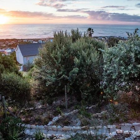 Serene Hide-Away With Ocean Views. Кейптаун Екстериор снимка