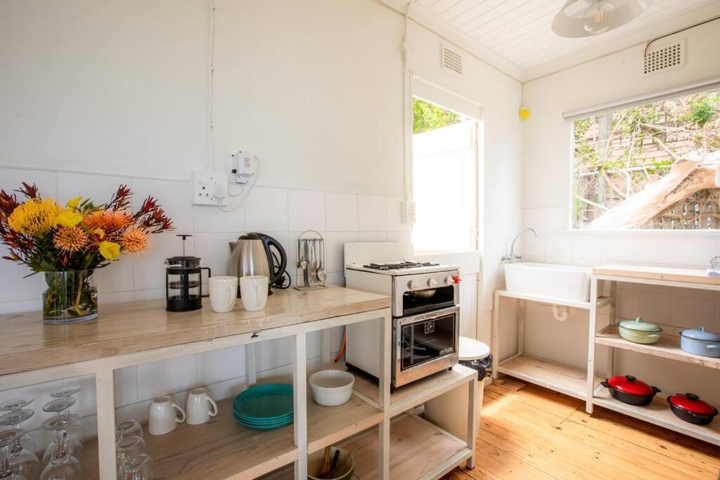 Serene Hide-Away With Ocean Views. Кейптаун Екстериор снимка